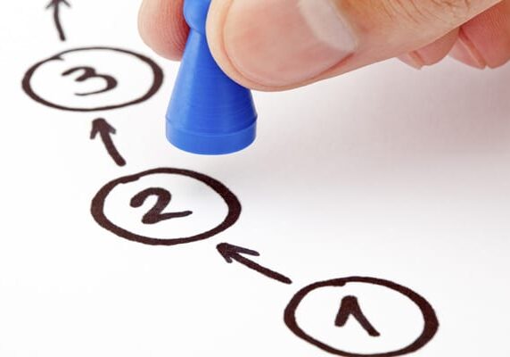 pawn moving on numbered path